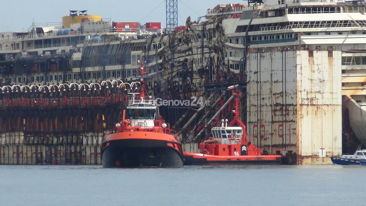 Costa concordia ultimo viaggio, vte, porto di genova