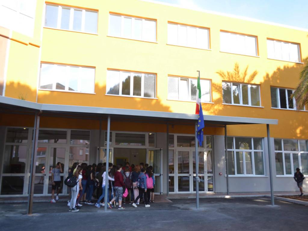 andora scuole medie