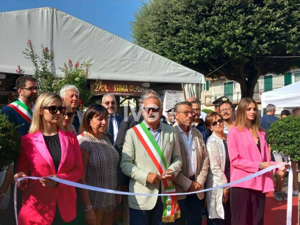 Carnevale ad Albenga, il giornalista Lorenzo Tosa in Sala Rossa, ma anche  musica e spettacoli: ecco cosa fare nel weekend 