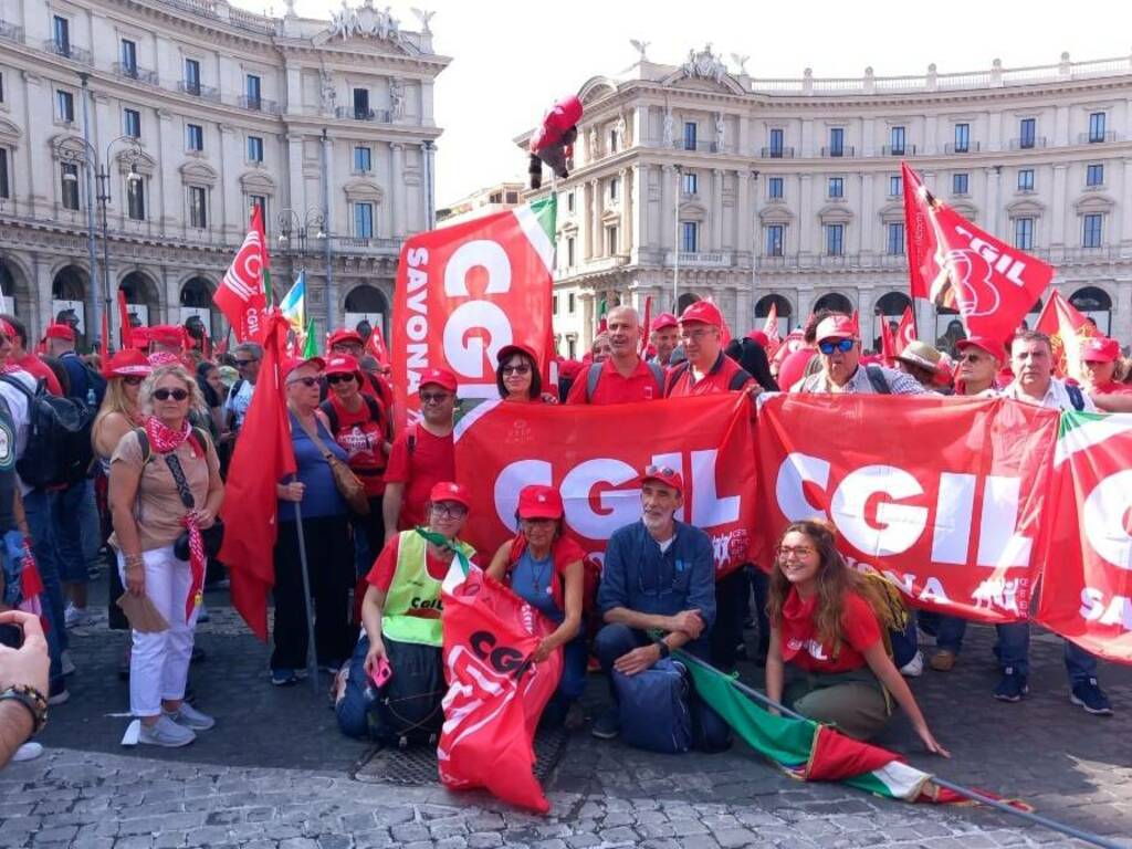 https://www.ivg.it/photogallery_new/images/2023/10/cgil-manifestazione-roma-828234.large.jpg