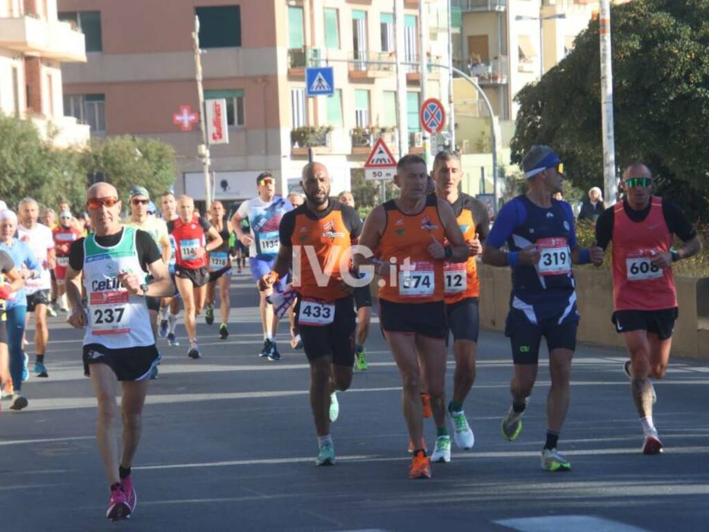 https://www.ivg.it/photogallery_new/images/2023/11/half-marathon-di-savona-2023-837733.large.jpg