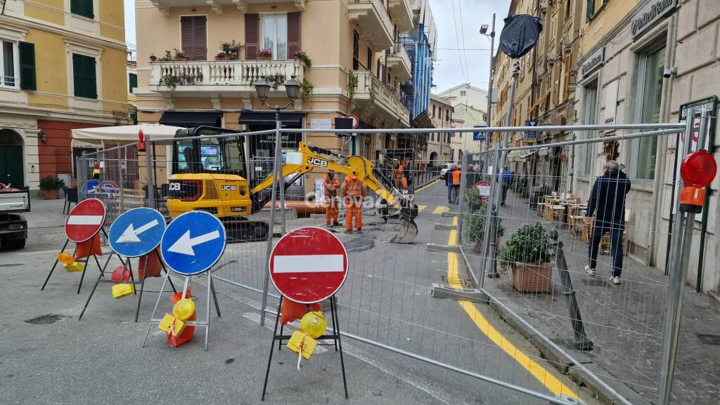 Nervi, iniziati i lavori di riqualificazione in via Oberdan: rivoluzione per il traffico