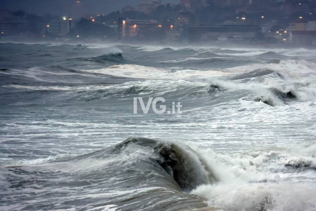 Mareggiata a Savona