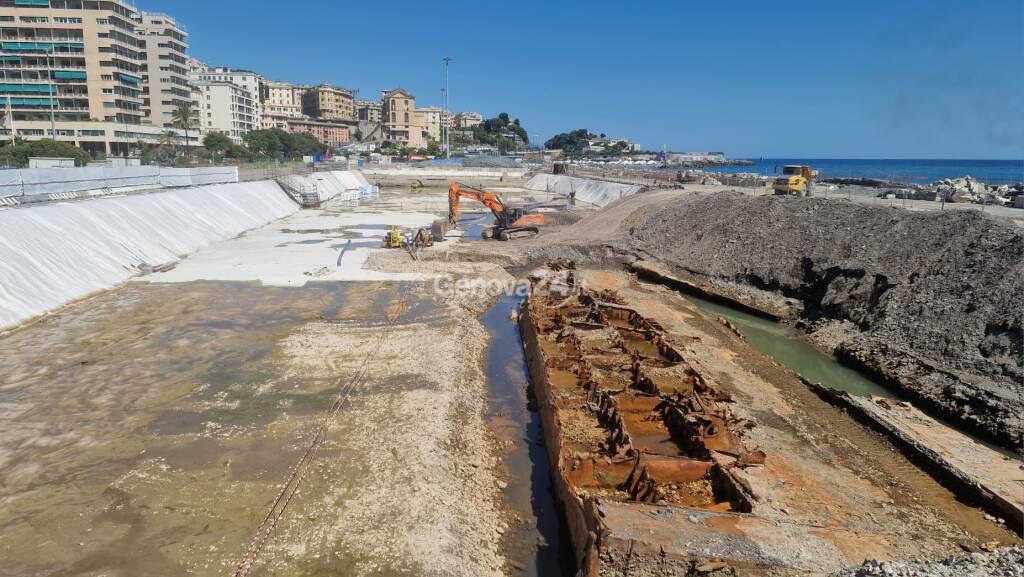 ralitto nave foce piazzale kennedy