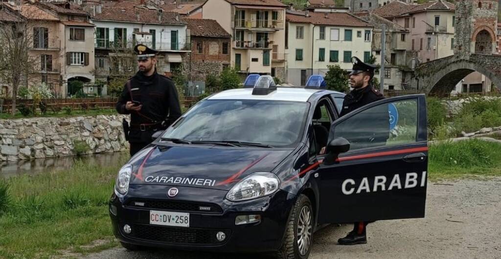 carabinieri giorno macchina militari millesimo cc