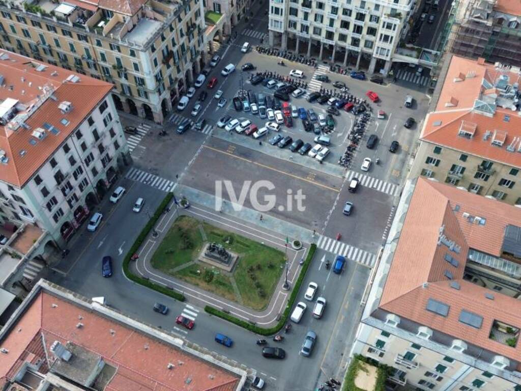 savona vista veduta dall'alto Piazza Mameli