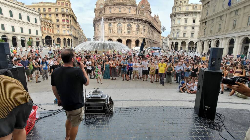 Sgombero Buridda, presidio di protesta a De Ferrari