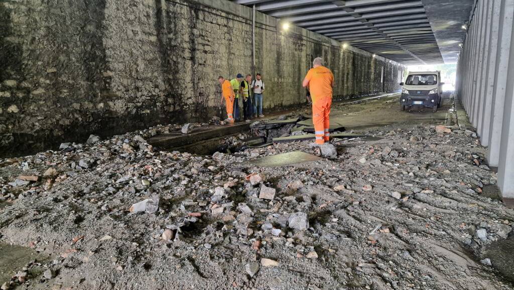 Caos tra Brignole e la Foce: tubo dell'acqua 