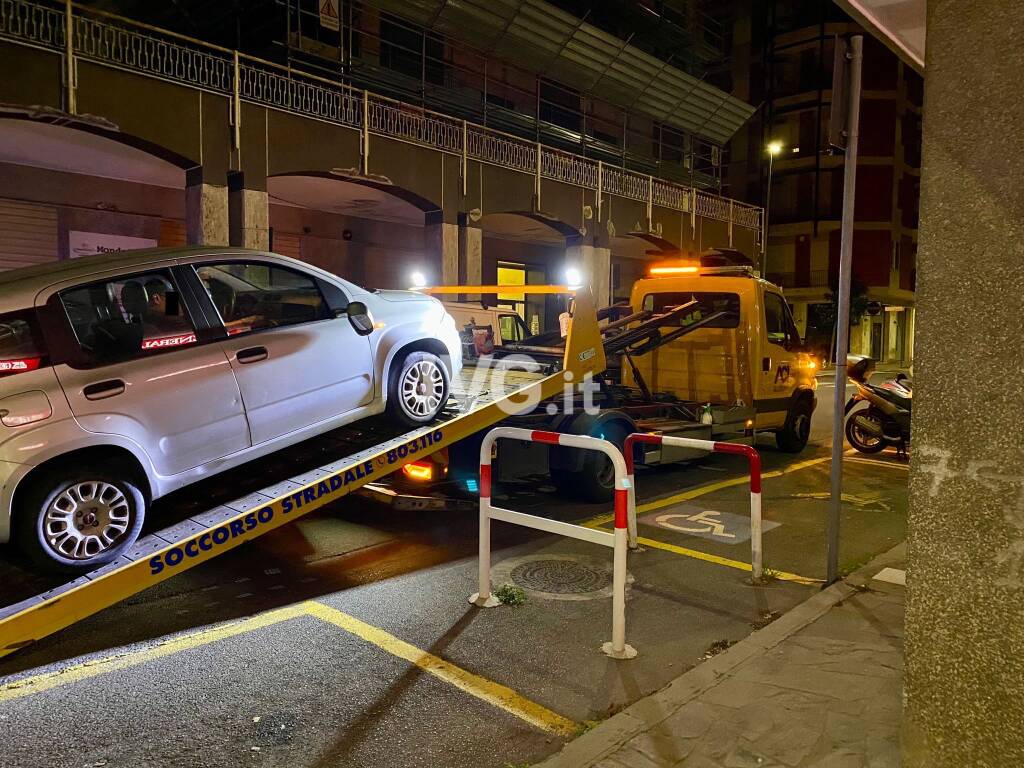 Albenga, inseguimento dei carabinieri in centro