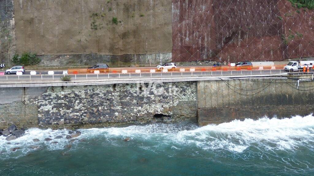 Crepa sotto l'Aurelia a Celle, sopralluogo di Anas 