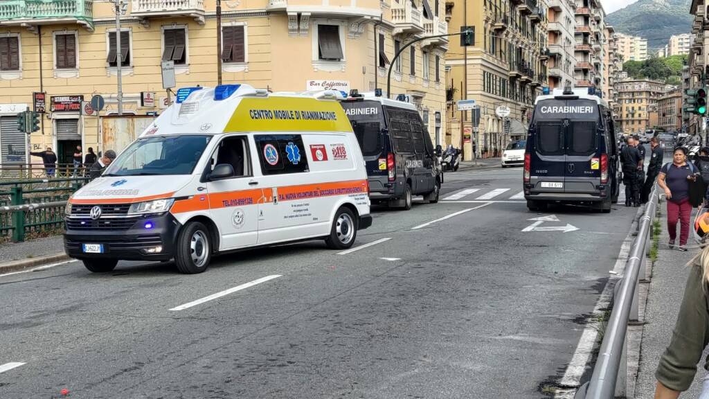 Derby ad alta tensione, scontri tra tifosi a Marassi