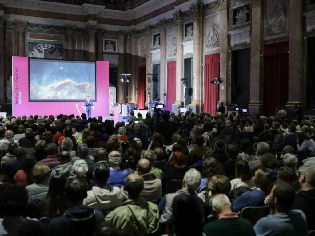 https://www.ivg.it/photogallery_new/images/2024/09/festival-della-scienza-885710.large.jpg