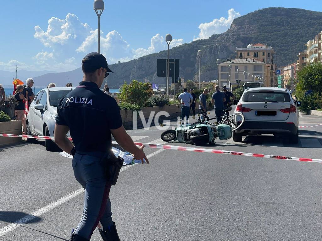 Finale, incidente mortale sulla via Aurelia