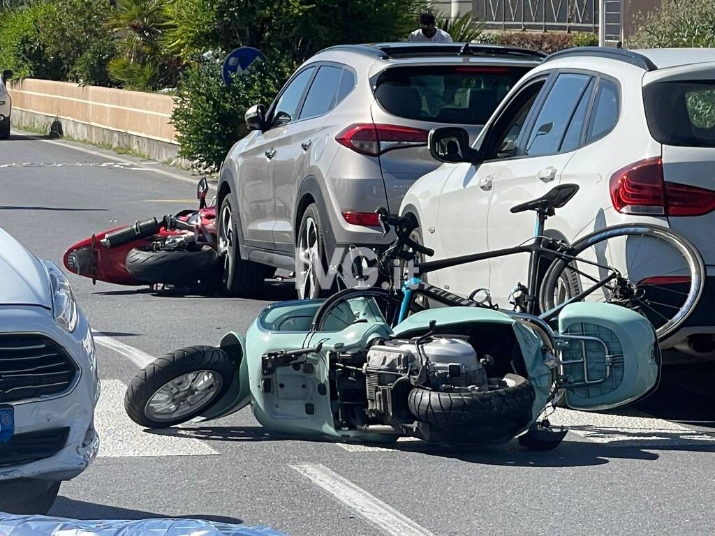 Finale, incidente mortale sulla via Aurelia