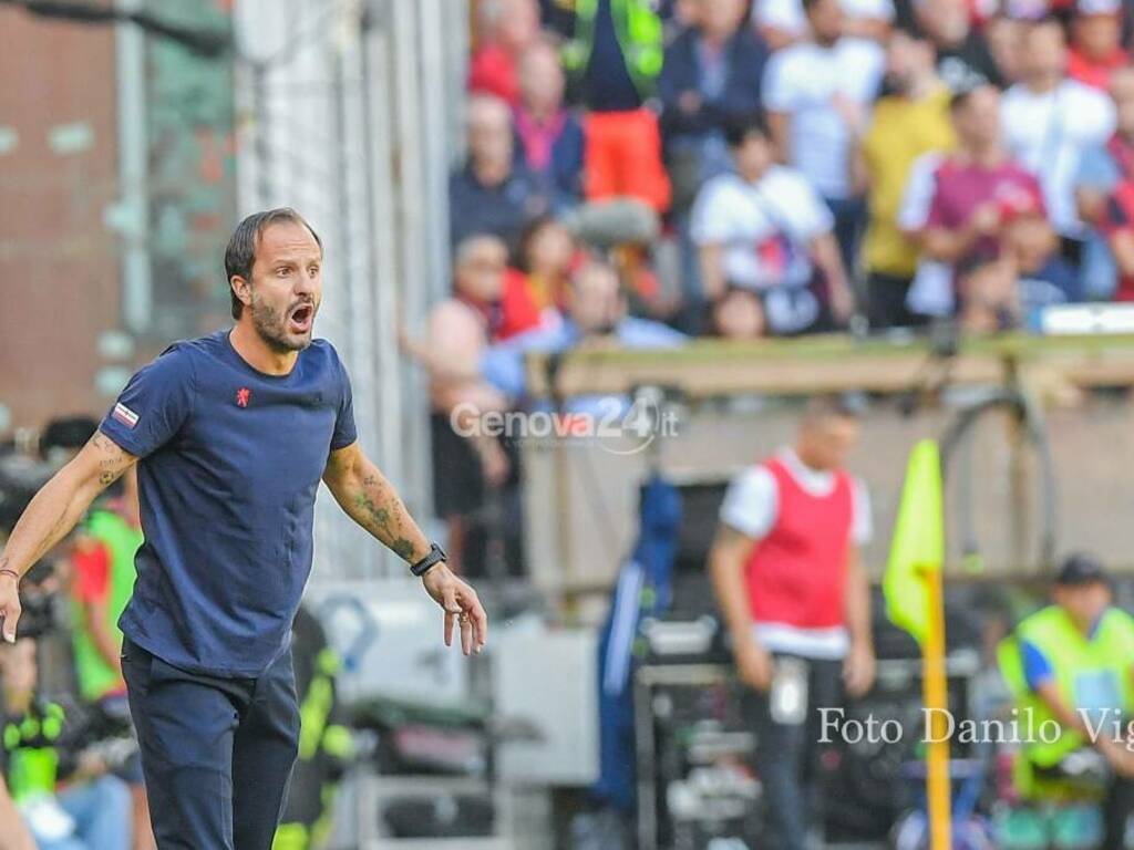 https://www.ivg.it/photogallery_new/images/2024/09/genoa-vs-roma-882875.large.jpg