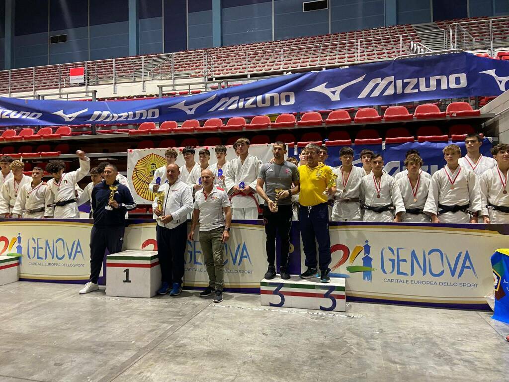 https://www.ivg.it/photogallery_new/images/2024/09/judo-882901.large.jpg