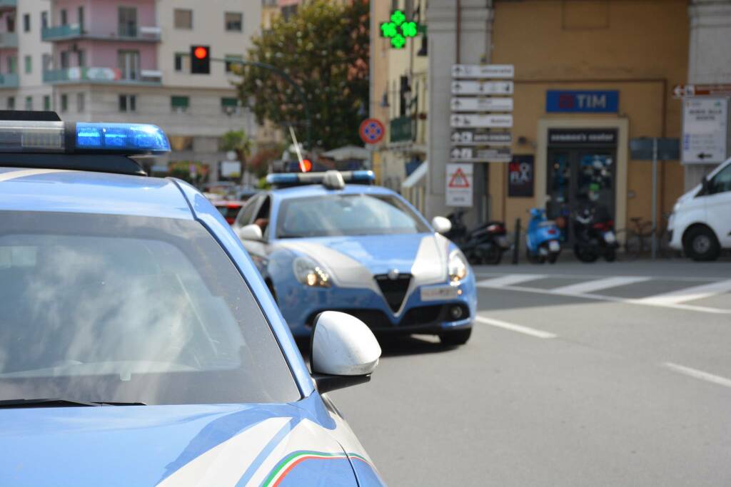 Polizia auto polizia