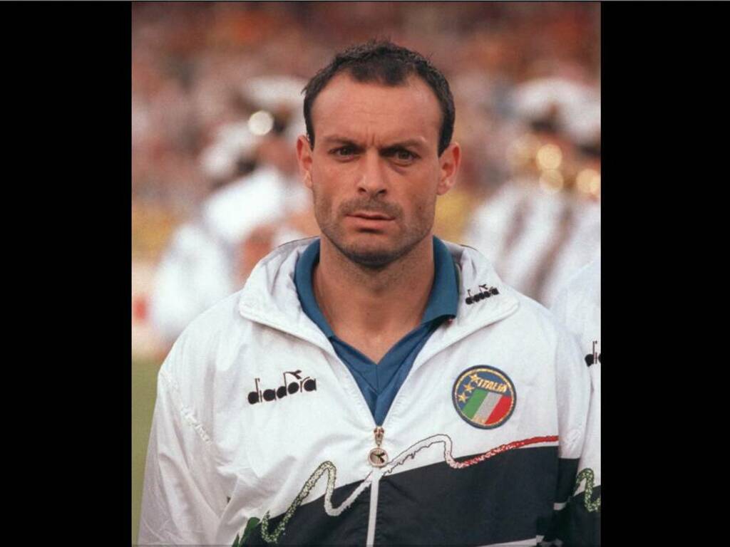 https://www.ivg.it/photogallery_new/images/2024/09/toto-schillaci-883254.large.jpg