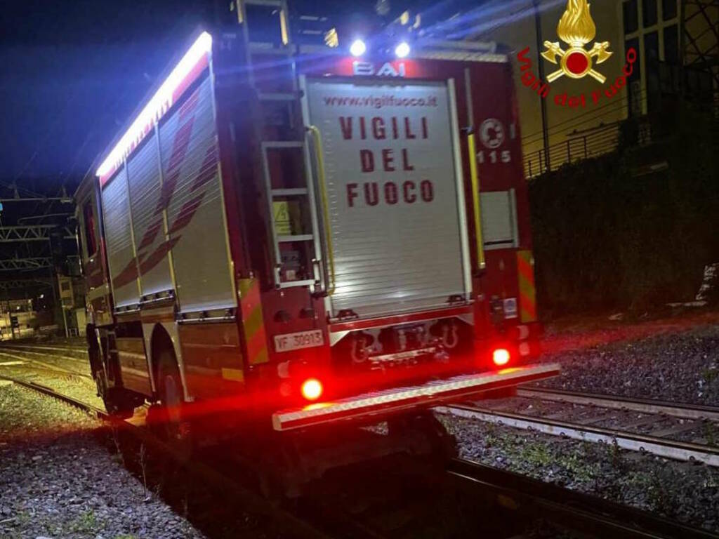 https://www.ivg.it/photogallery_new/images/2024/09/vigili-del-fuoco-treno-882969.large.jpg