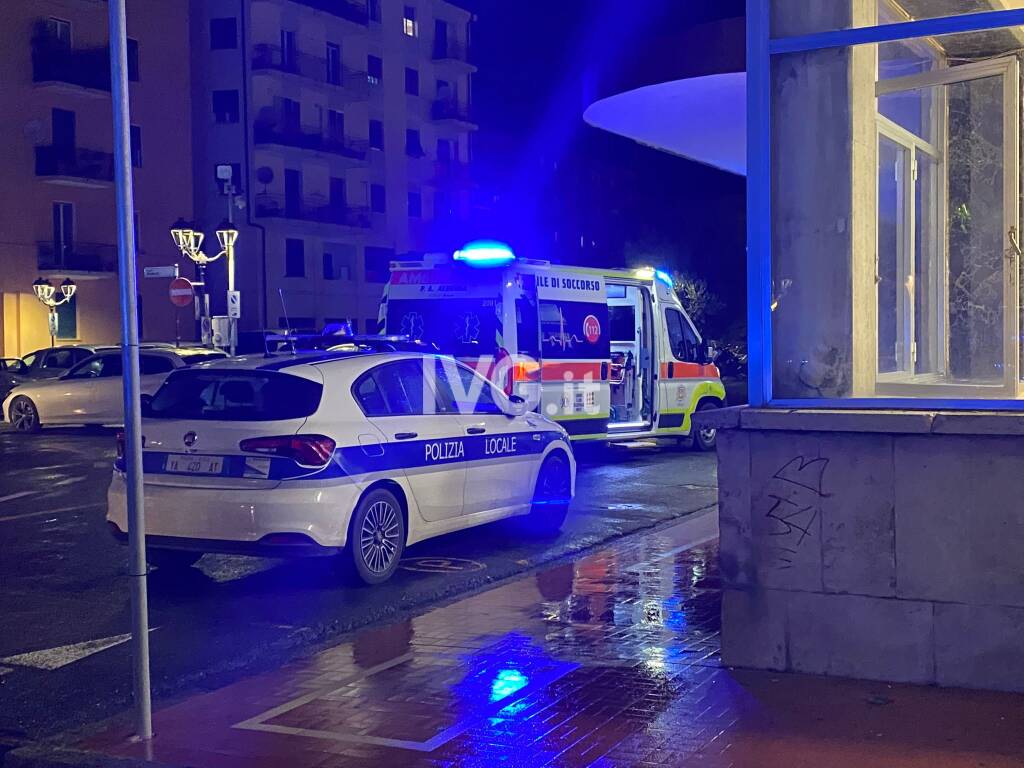 Lite ad Albenga davanti alla stazione