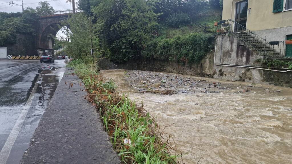 Maltempo, rio Fegino sorvegliato speciale dopo l'esondazione notturna