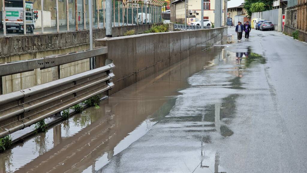 Maltempo, rio Fegino sorvegliato speciale dopo l'esondazione notturna