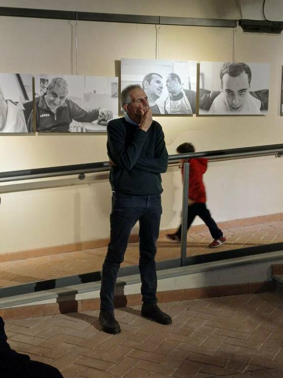 L'inaugurazione della mostra "A lati" di Marcello Campora